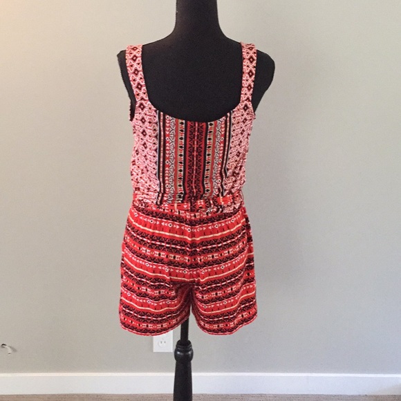 WHBM Romper - Picture 2 of 3